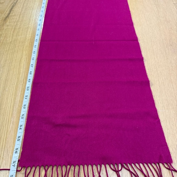 Amicale 100% silk scarf magenta, berry pink, fuscia with fringe detail - EUC - Picture 8 of 11